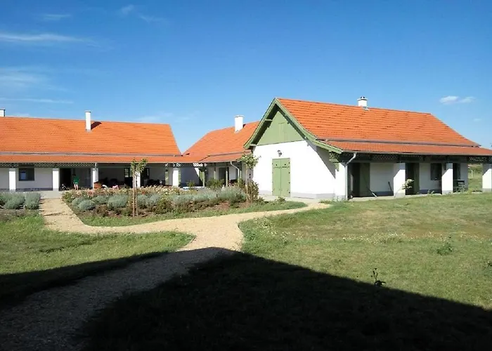 Tomaj Vendeghaz Апартаменты Tomajmonostora